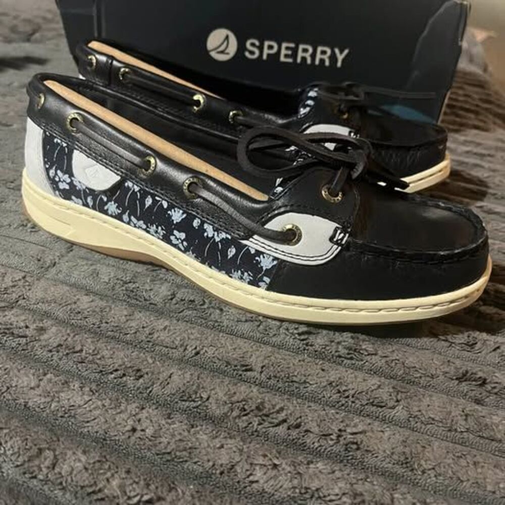 Sperry Floral Leather Boat Shoes 8 slip on